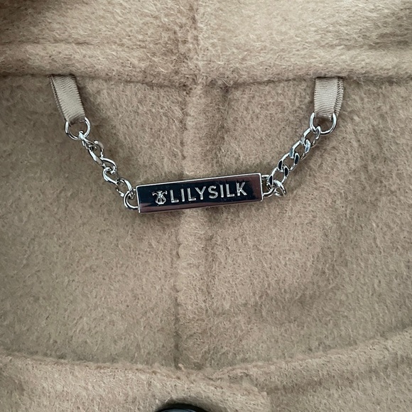 Lilysilk Double-Faced Silk Wool Blend Coat - Picture 8 of 9